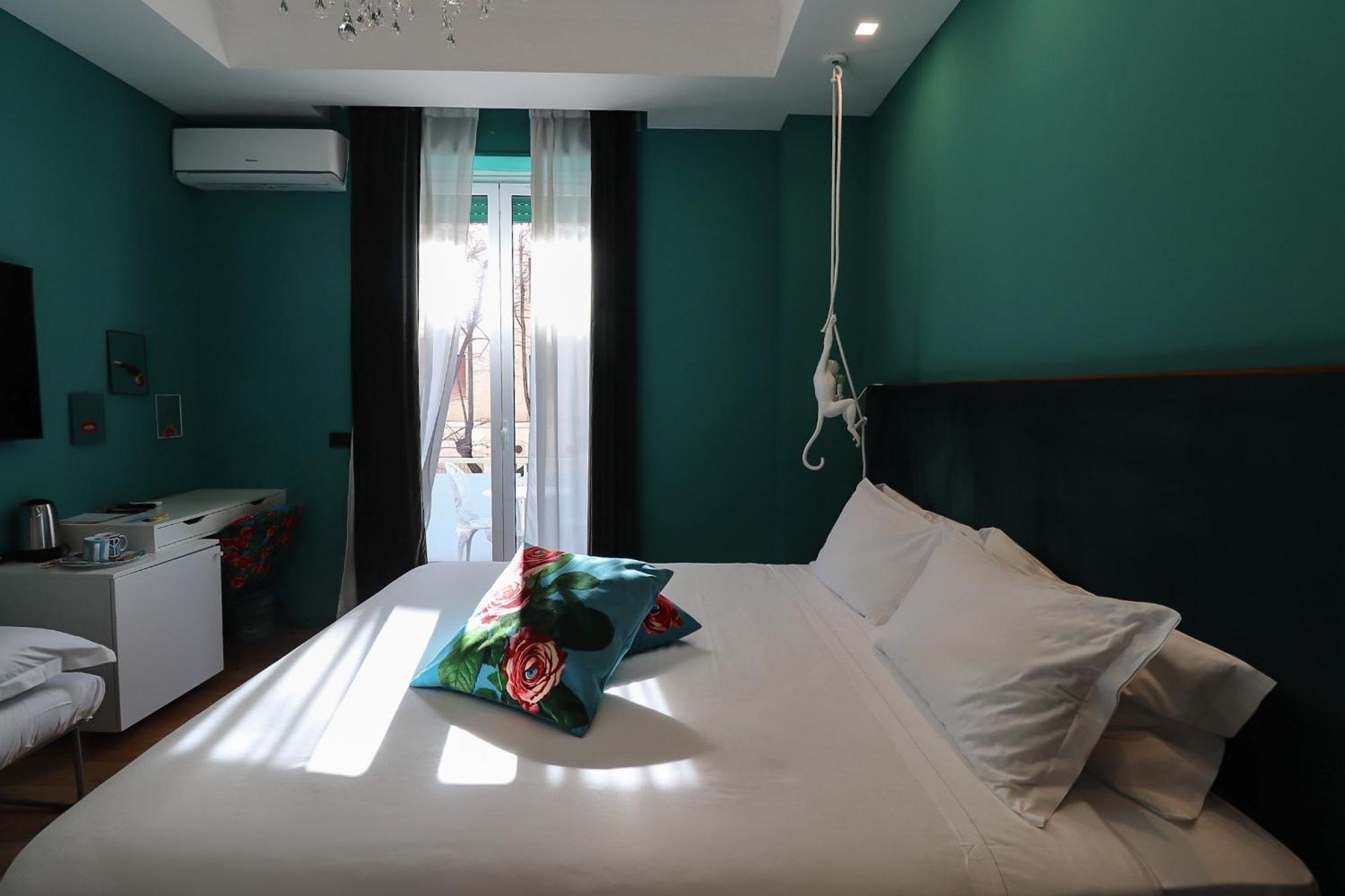 Aron Only Suites Bed And Breakfast Pescara Buitenkant foto